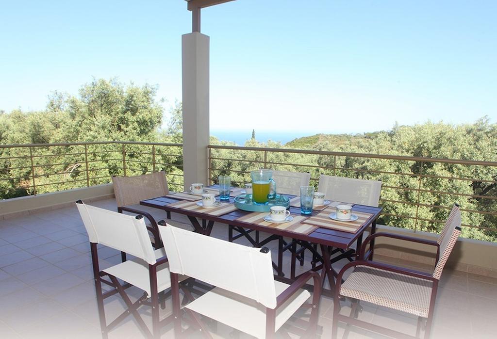 Villa Adelais Tsoukaládhes Oda fotoğraf